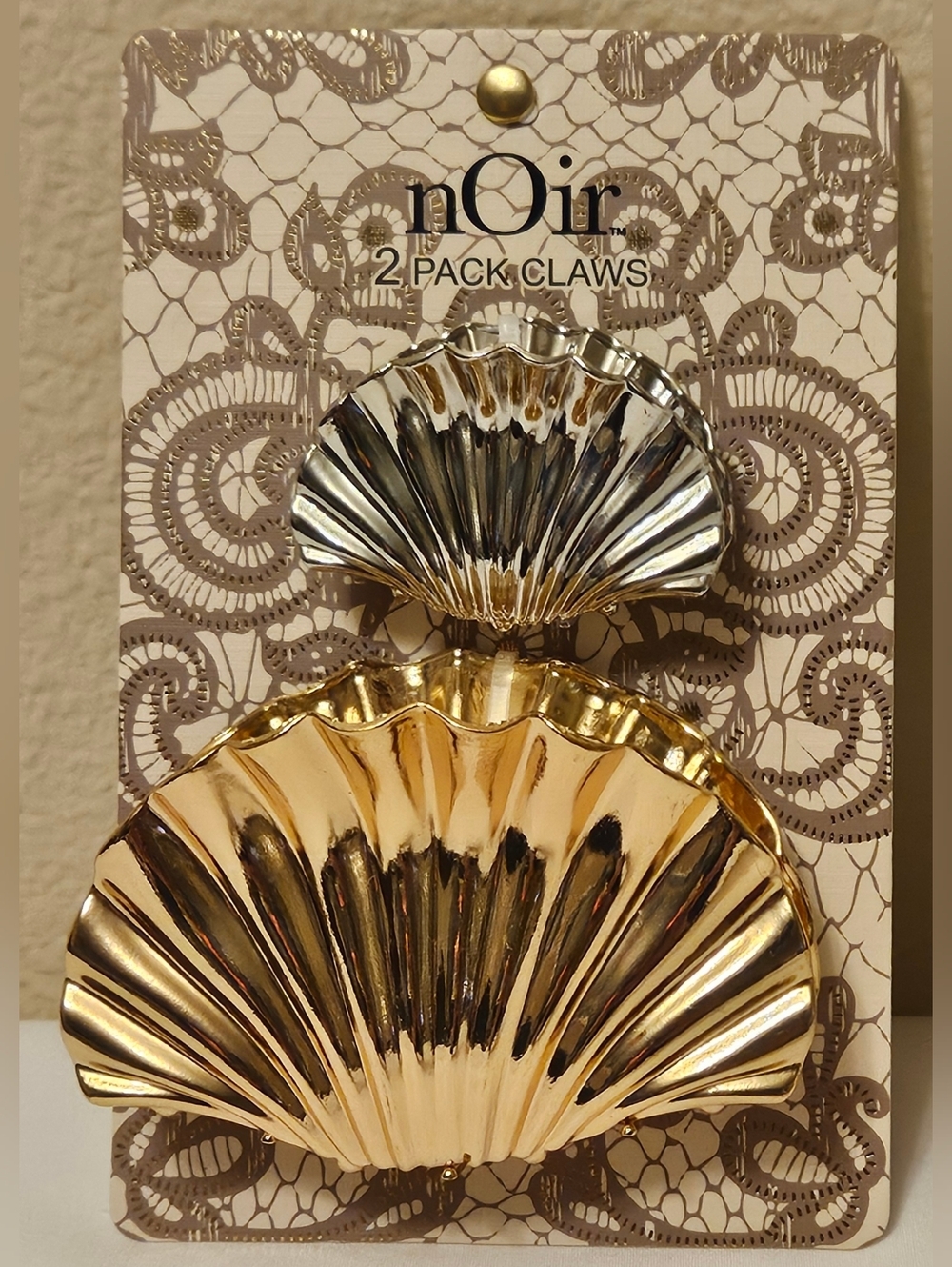 nOir Seashell Hairclips - 2 Pack NEW